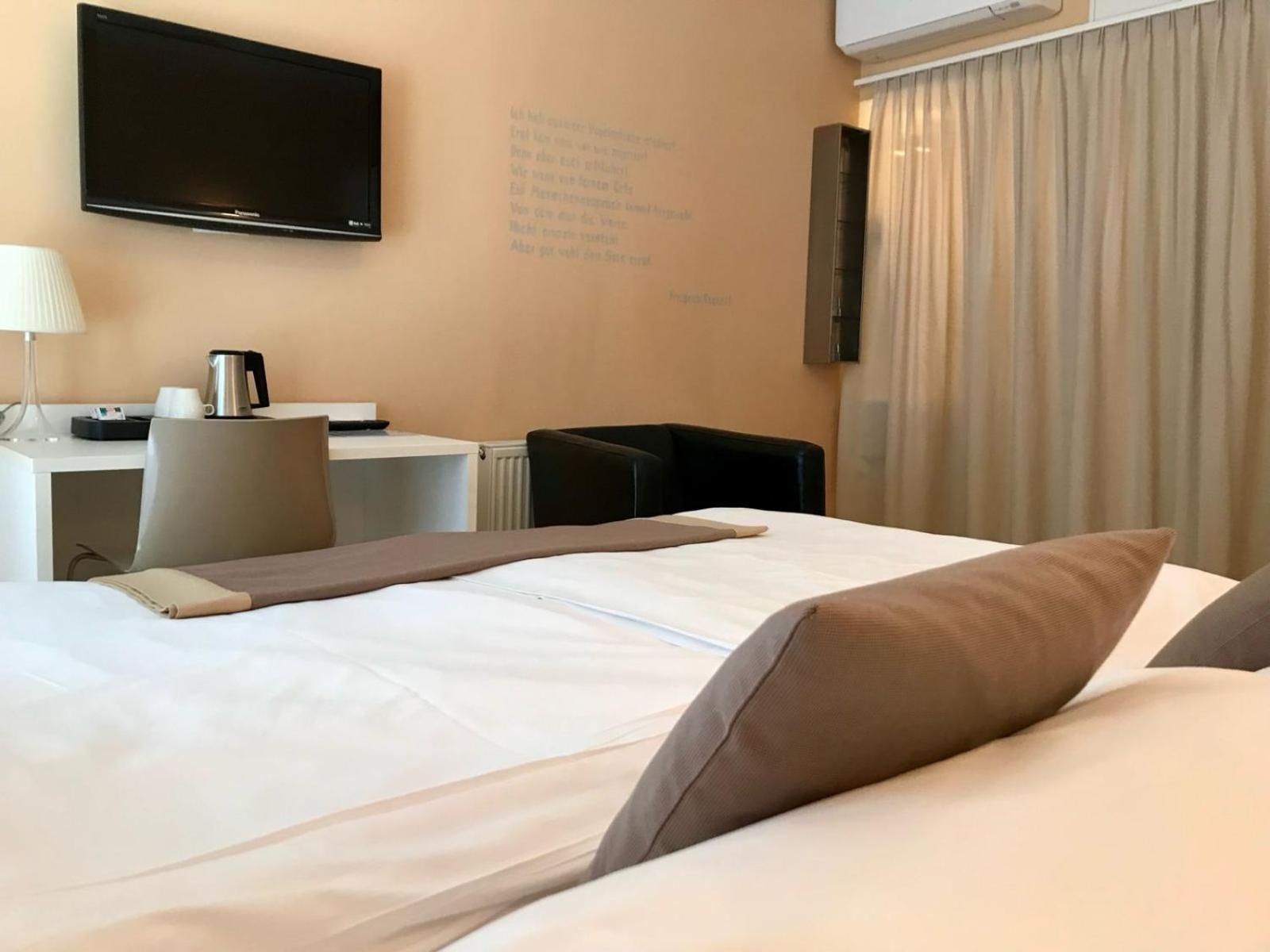 Hotel Villa Rueckert Грац Экстерьер фото